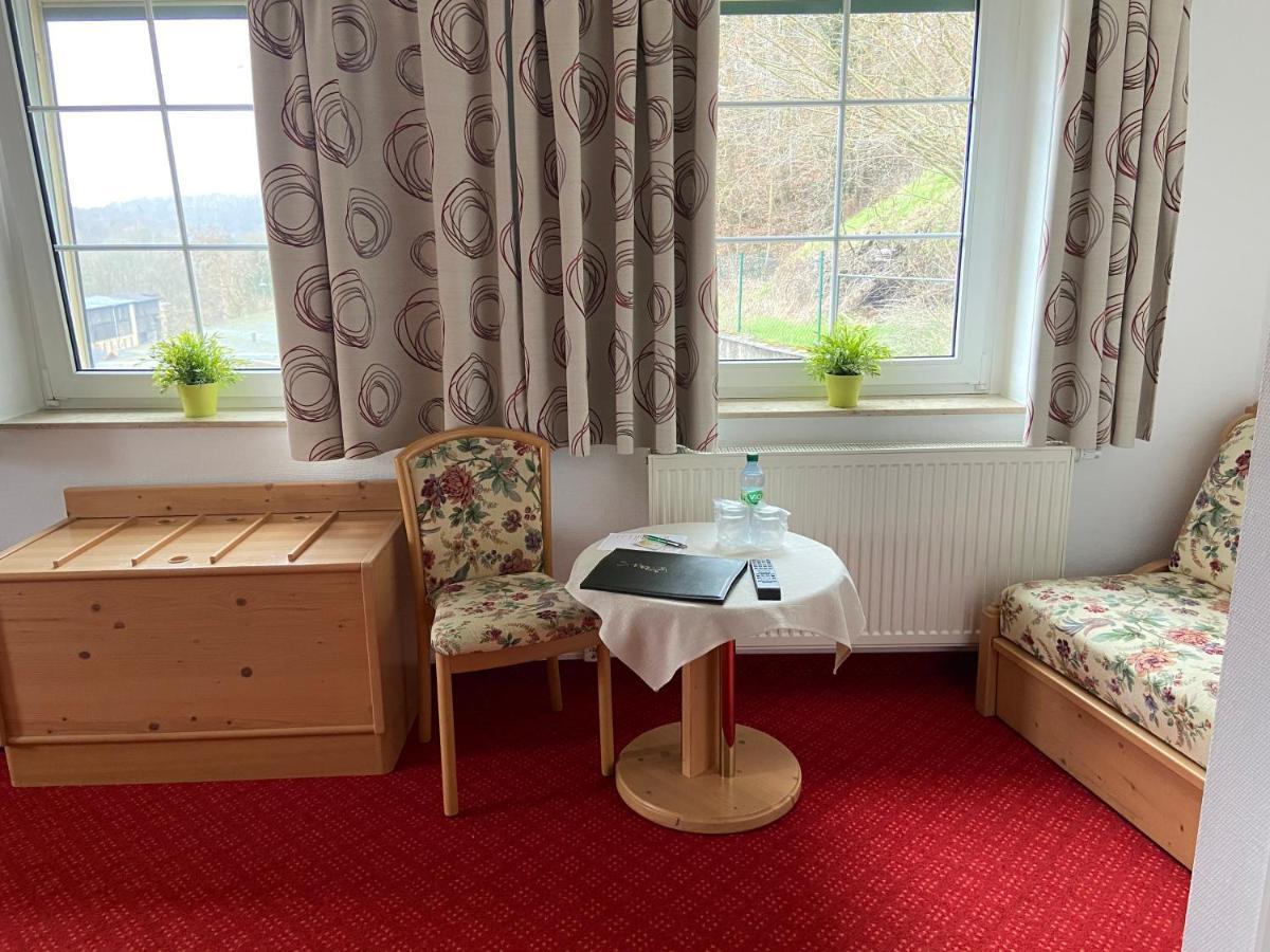 Muldenschlosschen Hotell Lunzenau Eksteriør bilde